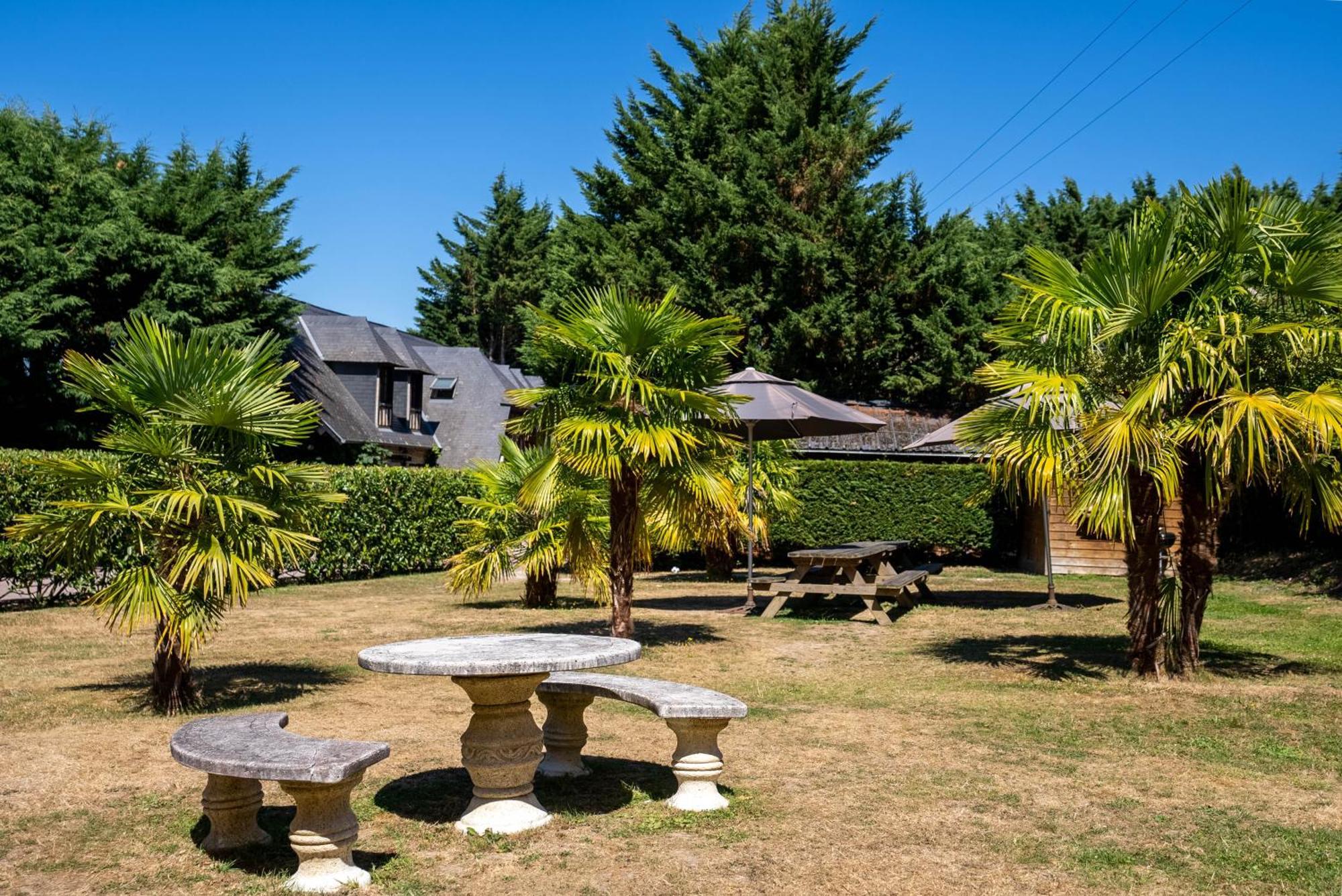 Gites - Domaine De Geffosse Pont-Évêque Kültér fotó